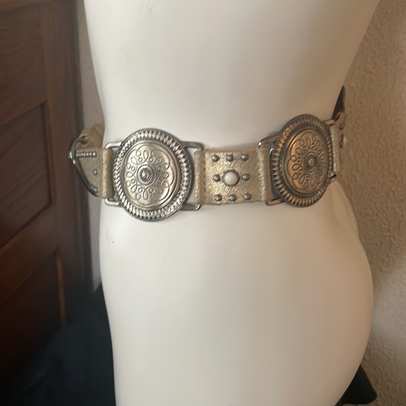 Another Line Leather Western Medallion Belt 32” - Picture 4 of 6